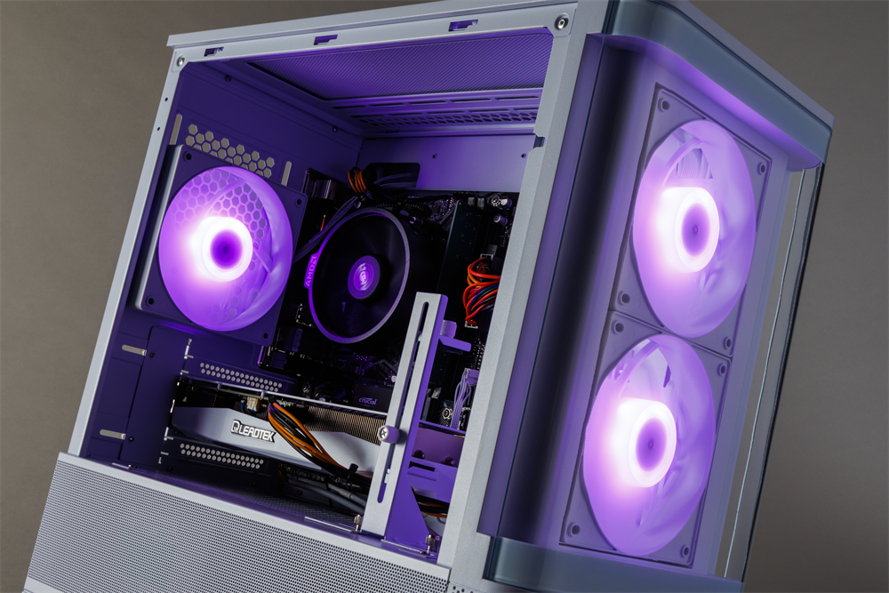 ASCII.jp：10万円未満で買えるゲーミングPCの実力は？ 話題のゲームで