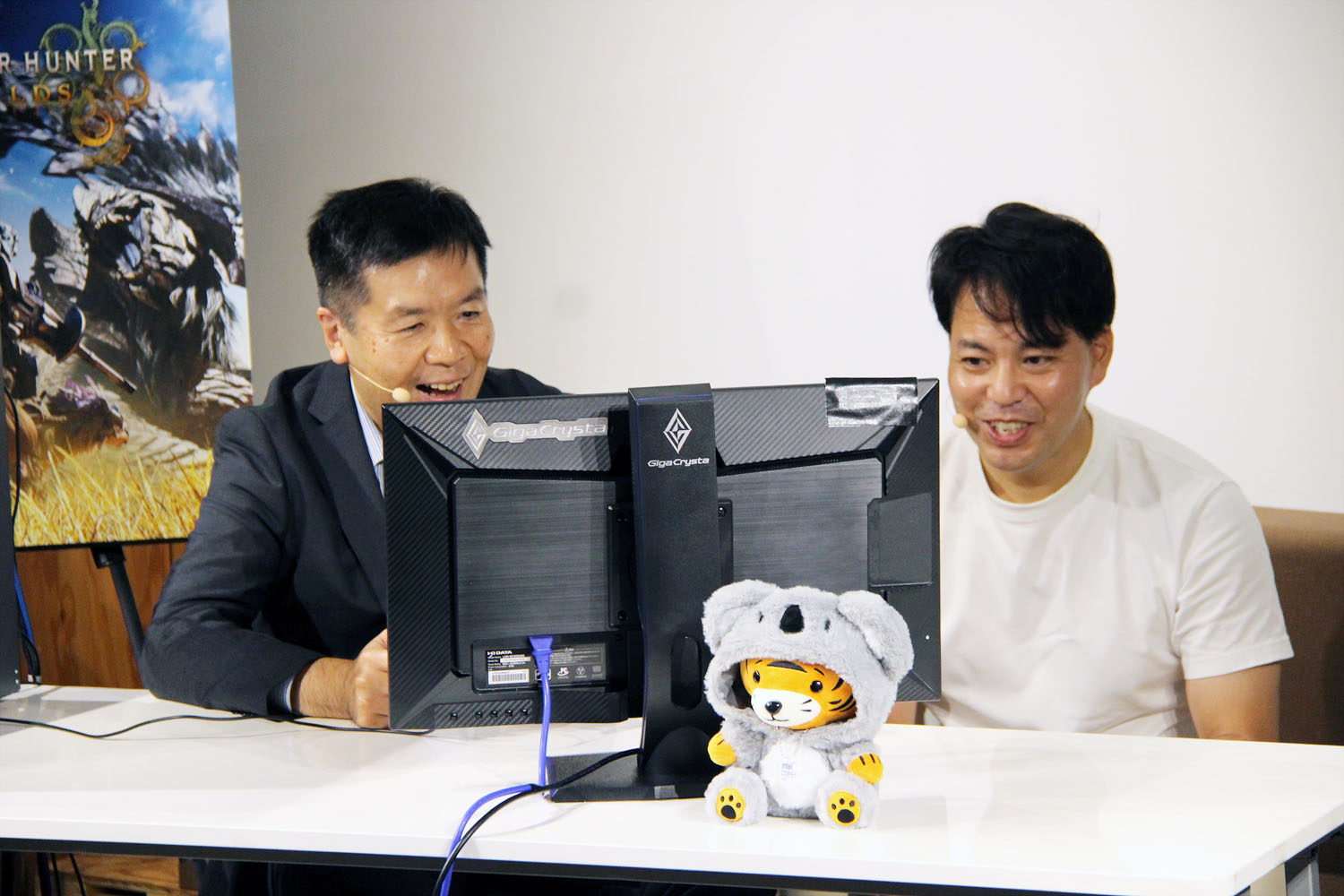 インテル大野社長がイベントでモンハン緊急参戦！ 「よしモンスター斬るぞ」「社長それテントです」