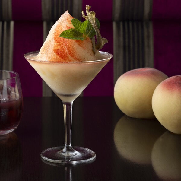 カメリアの「エレガントピーチ」