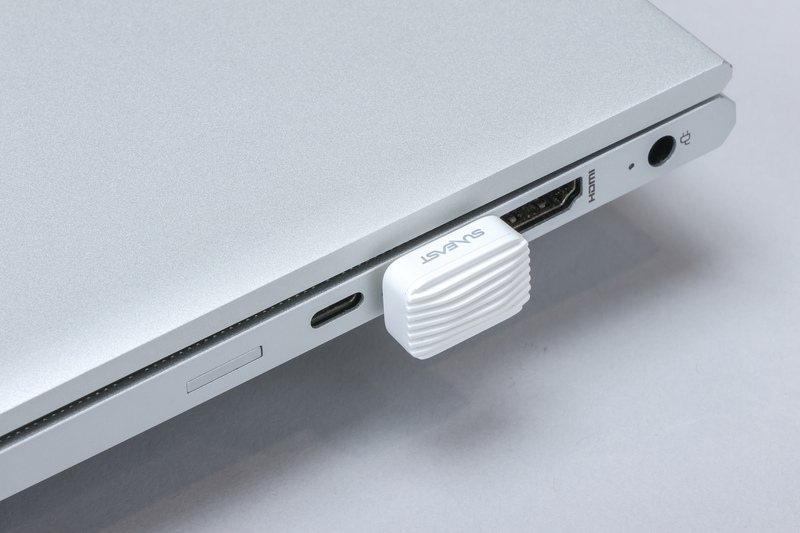 超コンパクトで挿しっぱなしOK！ スマホにも使える小型・高速のSSDが 
