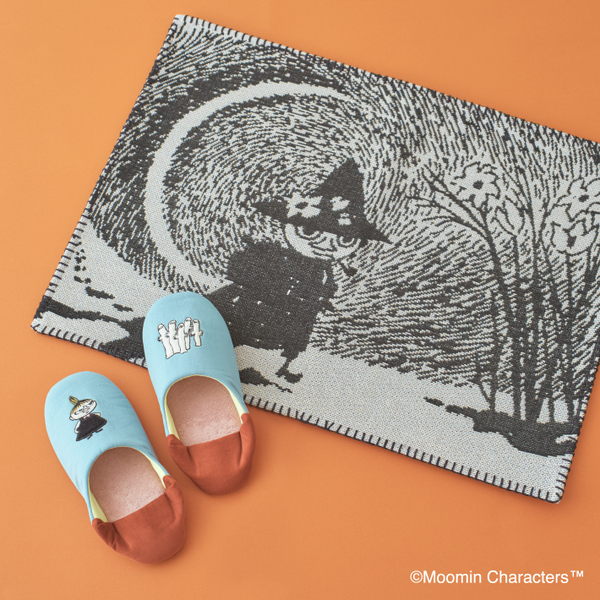 ムーミン谷の仲間たちをデザインした玄関マット／バブーシュ