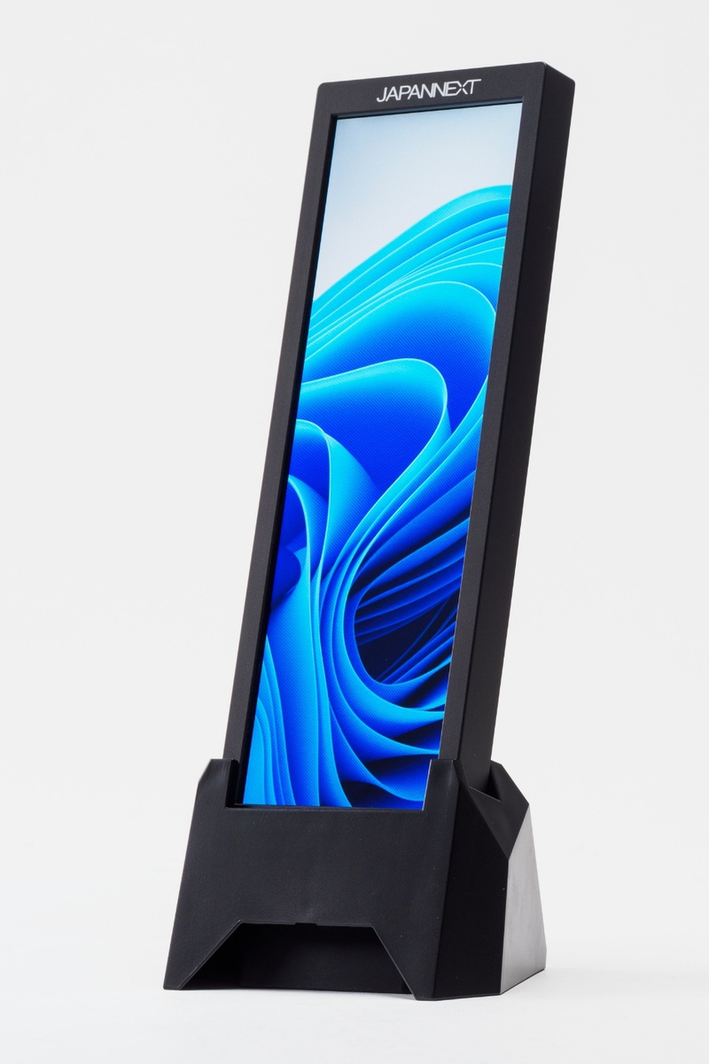 ゲームは遊べるの？心ときめく超レアな7.8型モバイルディスプレーの活用方法を探る