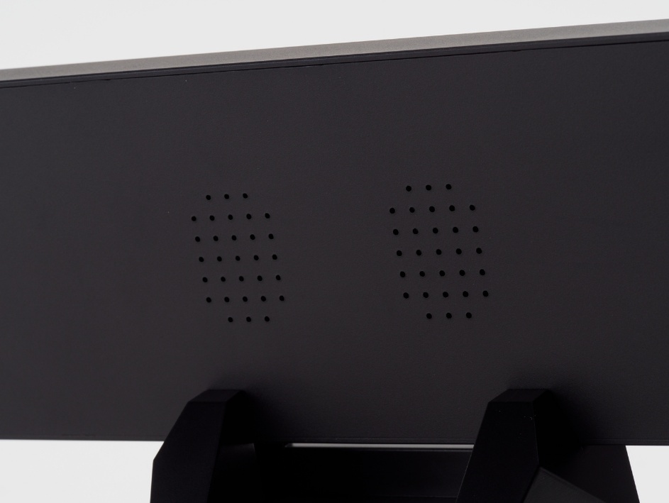 ゲームは遊べるの？心ときめく超レアな7.8型モバイルディスプレーの活用方法を探る