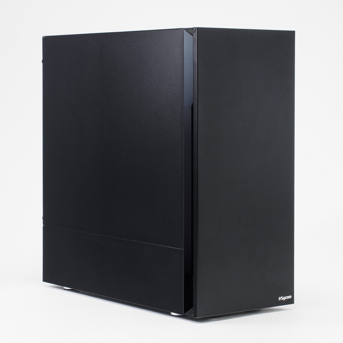 超静音なRTX 5070搭載グラボのゲーミングPC、ベンチマーク中でもわずか約34.5dB