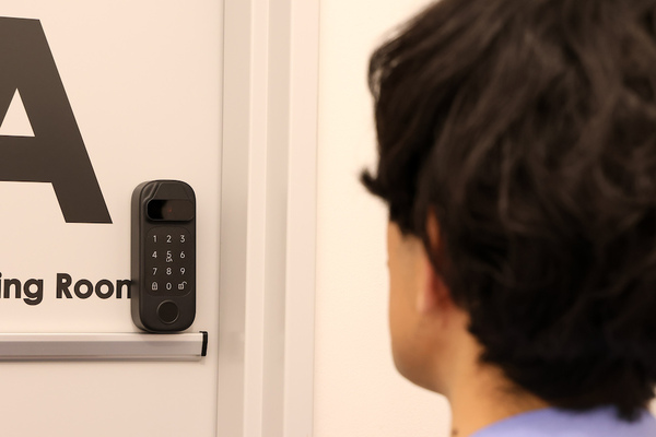 SESAMEフェイス Pro