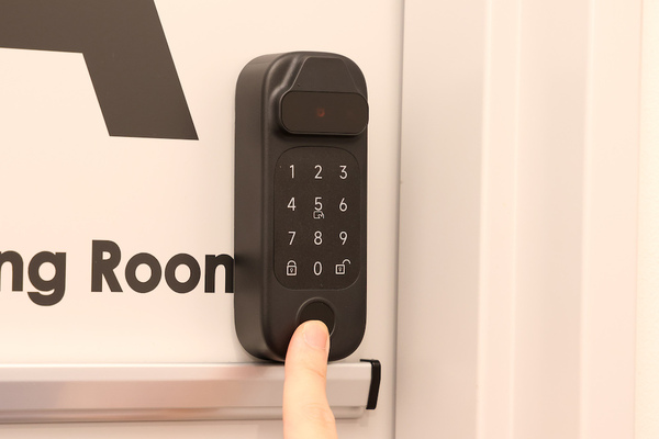 SESAMEフェイス Pro