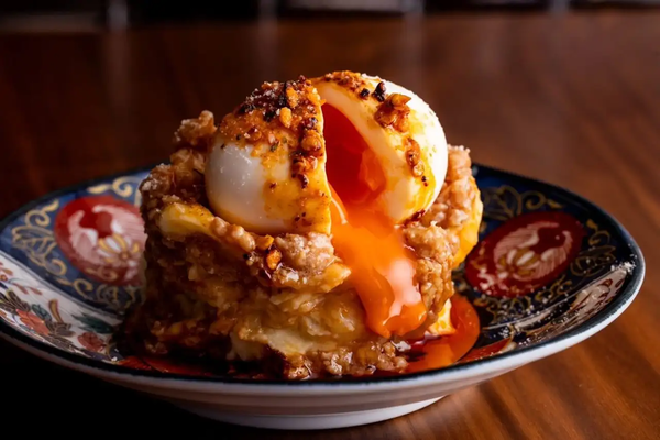 鶏そぼろと半熟卵のポテサラ