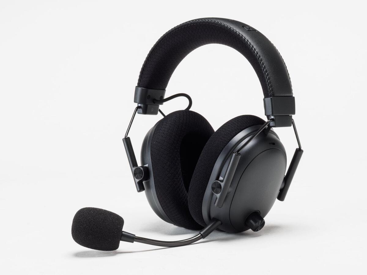 ASCII.jp：まろやかな着け心地と圧倒的定位性、Razer「BlackShark V3