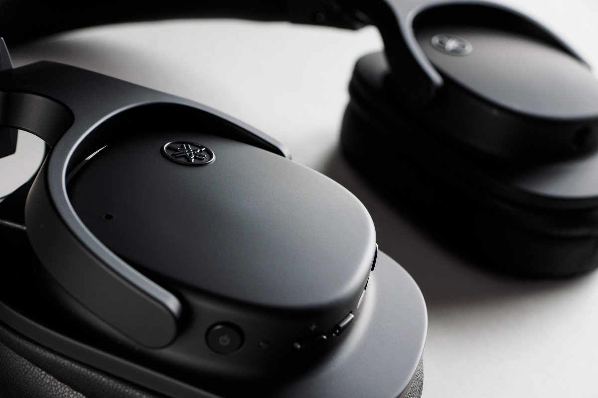 ASCII.jp：2万円なら買うわ！映画やライブ映像の音響体験が上がり