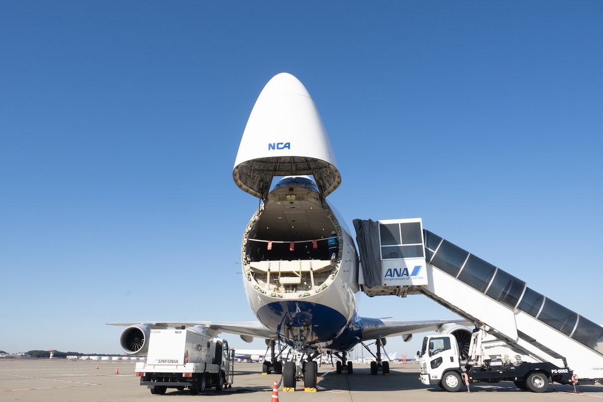 大型　エア　フランス　カーゴ　貨物飛行機　B-747 ジャンボ機　スペースエイジ 最後のジャンボ機、ボーイングがお披露目 アトラス向け747-8F