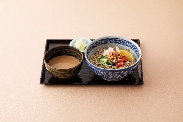 アーモンドミルクと胡麻の冷製そば