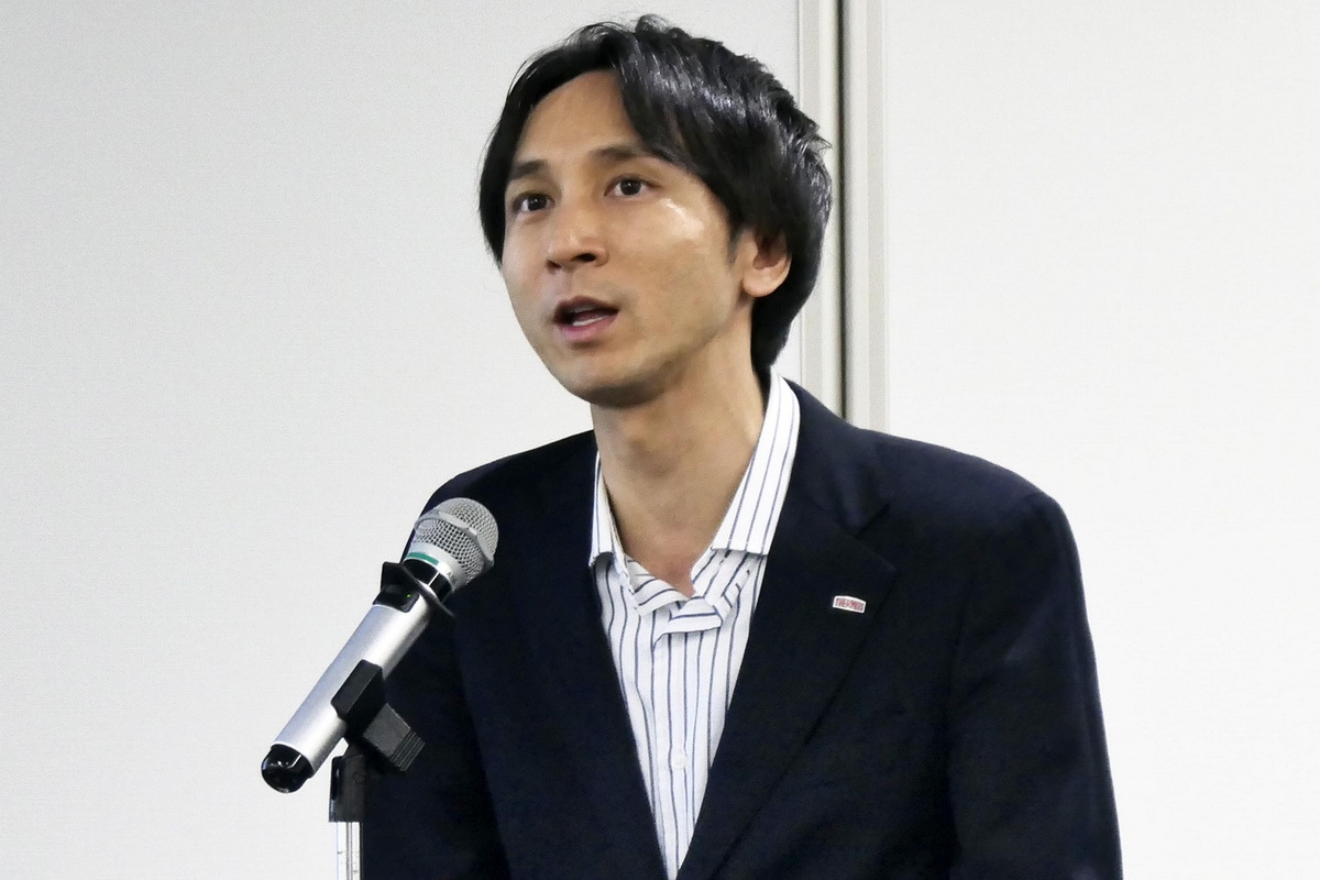 サーモスがセラミックコーティングの水筒を発表