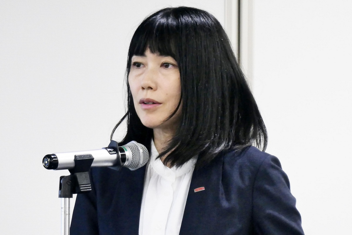 サーモスがセラミックコーティングの水筒を発表