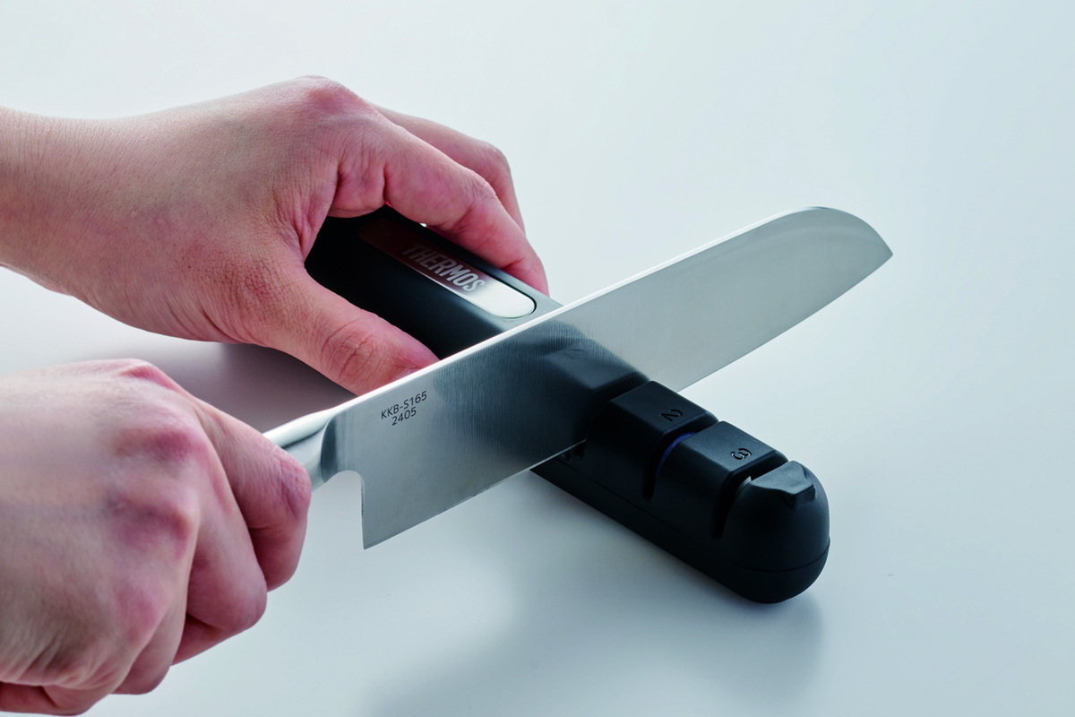 サーモスがセラミックコーティングの水筒を発表