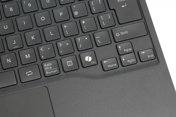 世界最軽量のCopilot+PC=「FMV WU1-K1」実機レビュー