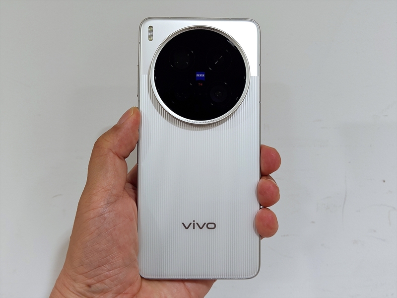 P*u様 Vivo X200 Ultra 16/512GB / 純正レンズ Ki 楽天市場】Vivo X200 Ultra ＜ 中国版 ＞ (型番:V2454A) 【 新品