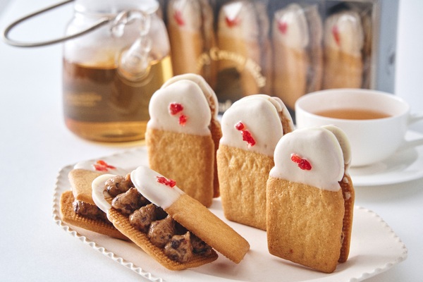 フェアリーケーキフェアの「フェアリークリームウィッチ フルーツケーキ生バターサンド」