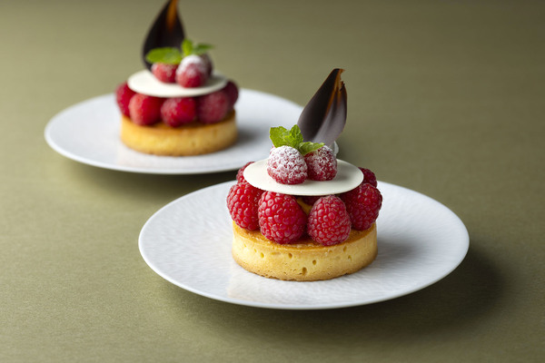 「東京ステーションホテル」の「フレッシュラズベリータルト」