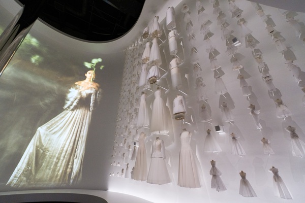 きらびやかな大阪・関西万博のフランス館、その裏でひっそりとJAPANNEXTが支えているのはご存じでしょうか