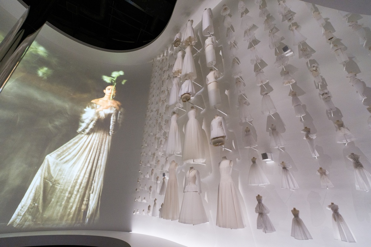 きらびやかな大阪・関西万博のフランス館、その裏でひっそりとJAPANNEXTが支えているのはご存じでしょうか