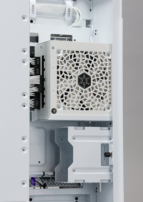 NZXTの新ピラーケース採用、白で統一しCPUクーラーはLCD液晶とカッコ