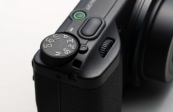 リコーが「GR IV」を正式発表