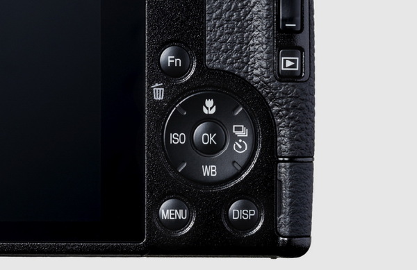 リコーが「GR IV」を正式発表