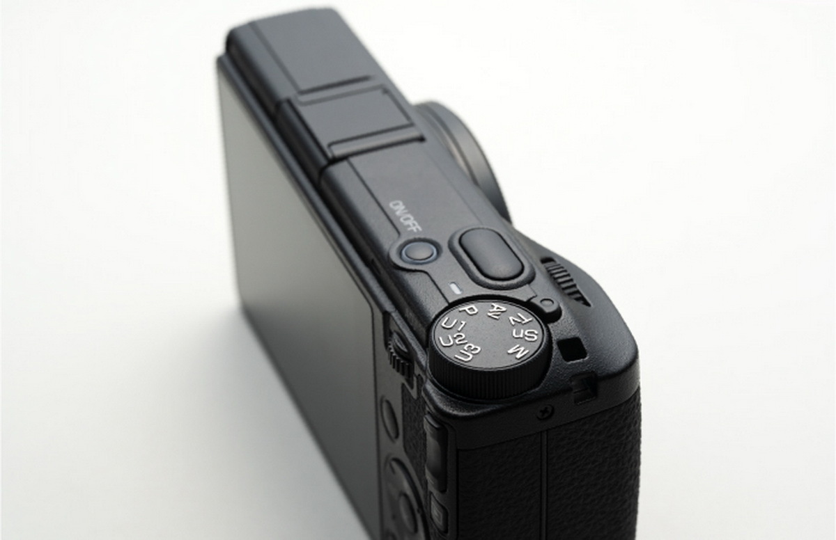 リコーが「GR IV」を正式発表