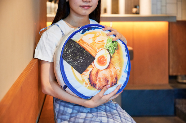 「らーめんAFURI」のオリジナルクッション