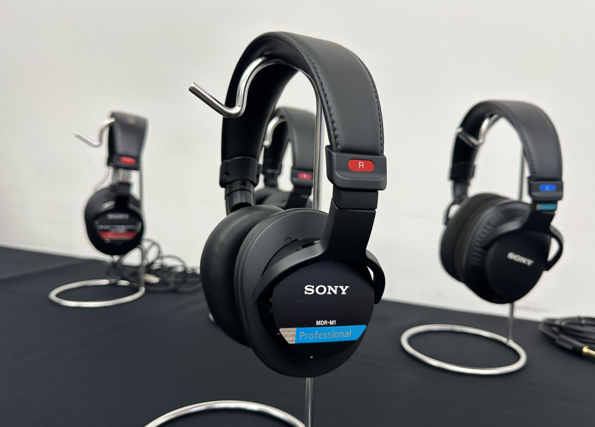 ASCII.jp：めちゃくちゃ音質いい！ ソニーが新モニター