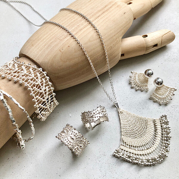 「丸の内クラフトマーケット」に出店するpuka -nanduti-