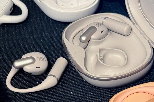 JBL Sense Pro オープン型ワイヤレスイヤホン オープン型ワイヤレスイヤホンの最高峰へ JBLが満を持して投入