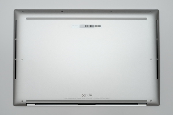 「Dell 16 Premium」実機レビュー