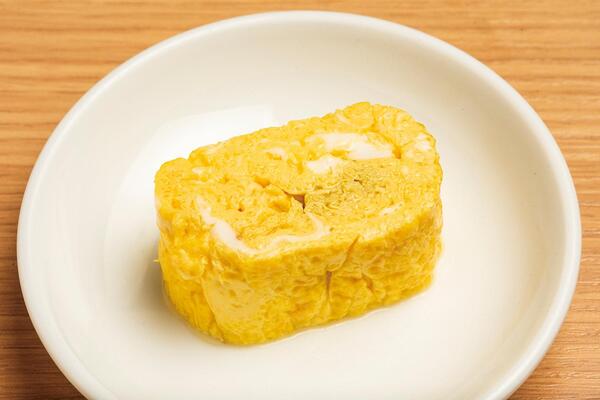 厚焼き玉子は冷やし麺のトッピングに