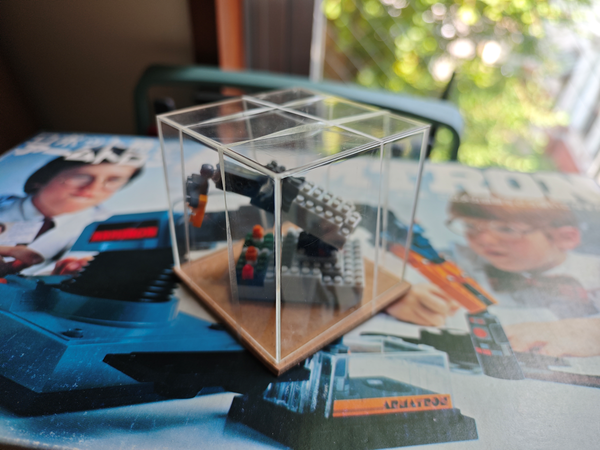 伝説の玩具「アームトロン」に学ぶ——“1モーター×機械式ロジック”が切り拓いたロボット設計