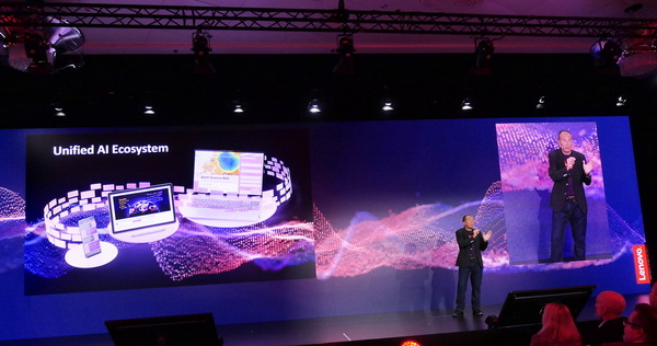 “Lenovoが「Legion