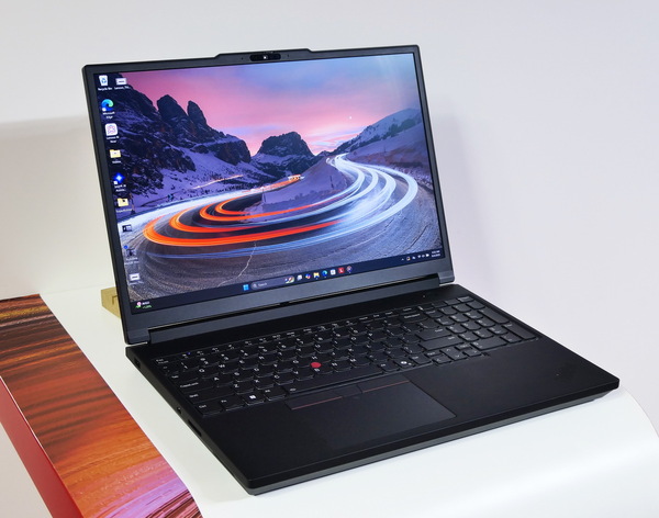 “Lenovoが「Legion