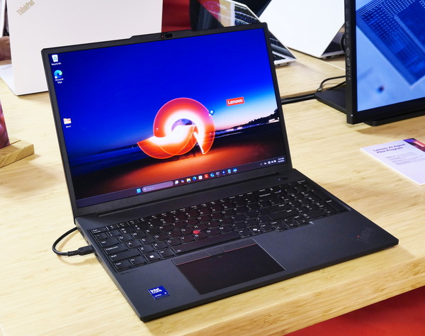 “Lenovoが「Legion