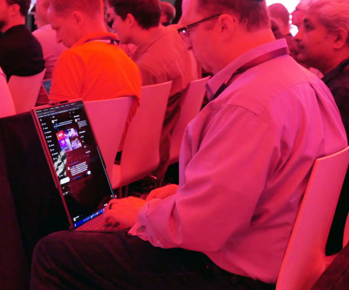 “Lenovoが「Legion