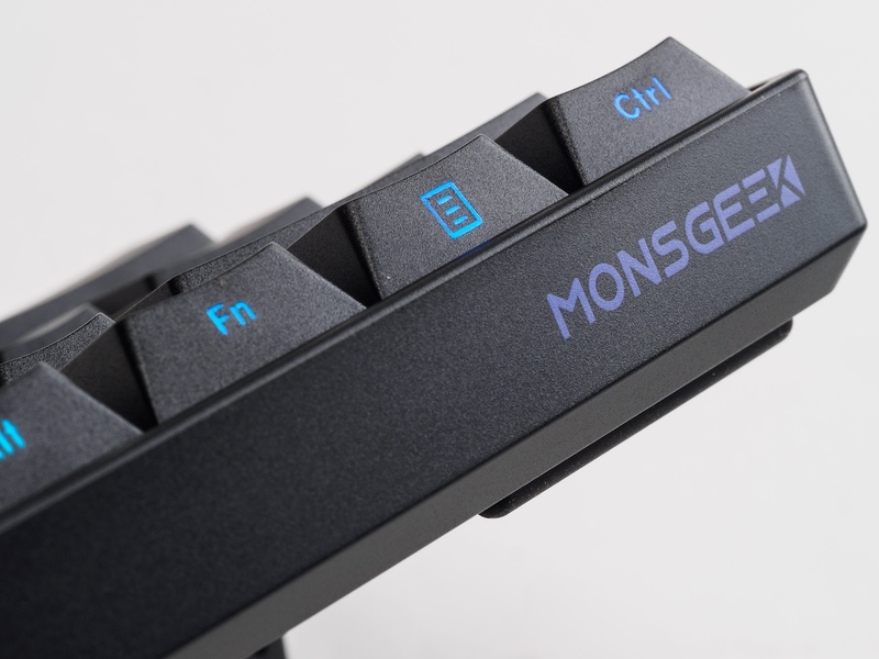 激安】6000円切りのラピッドトリガー採用のゲーミングキーボードが安 