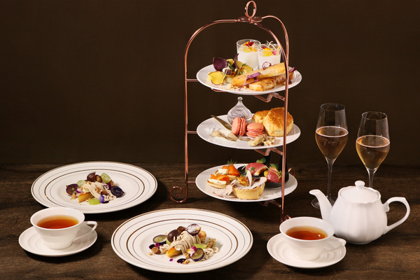 「Café 1894」の「Café 1894 実りの秋のアフタヌーンティー」