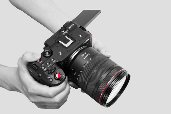 キヤノンがシネカメラ「EOS C50」を発表