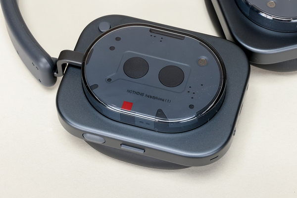 Nothing Headphone (1)