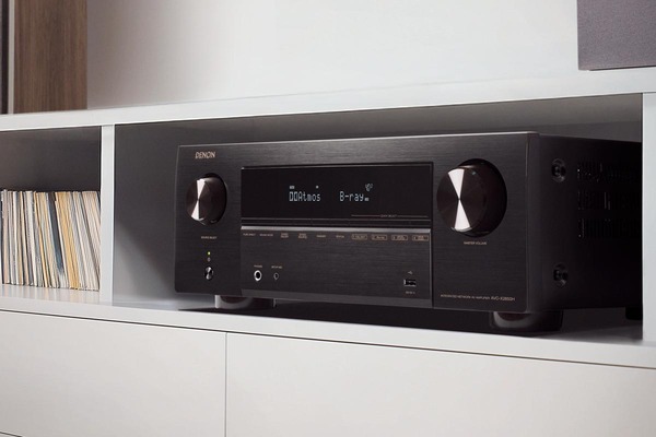 目でわかる、デノンの最新AVアンプ「AVC-X2850H」はトップ