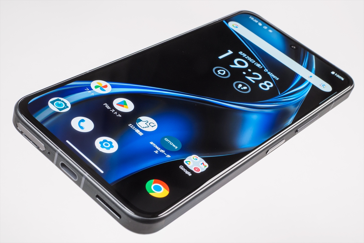 日本メーカーと海外勢の良さが合体 あのarrowsスマホが機能もりもり&強コスパで生まれ変わった姿を見てみた