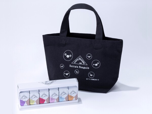 「Suicaのペンギンフェア2025」で販売する「Suicaのペンギンコラボトートバッグ付き CAFE@HOME フードウィズ6Pセット」