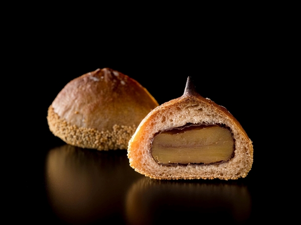 シャティーニュ~栗粉を使ったパンでラム酒漬け栗を包んで~