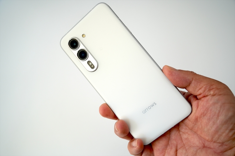 新生FCNTの“本気”を感じる8万円台ハイエンド「arrows Alpha」がかなり