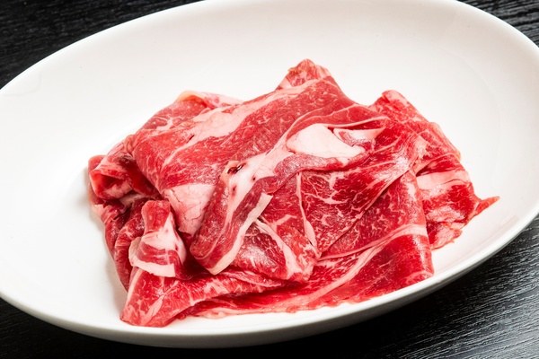 きめ細やかなサシが入ったとちぎ和牛の肩ロース