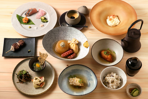 「島おでん MIKE」の「MIKEの旬素材と名物のコース」